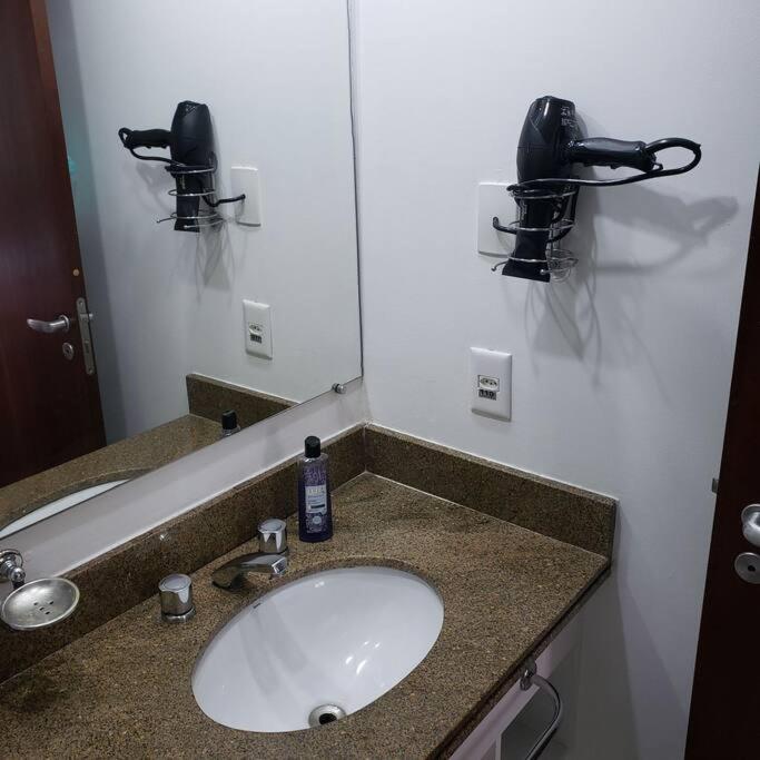 Flat a uma quadra do melhor trecho da Av. Paulista