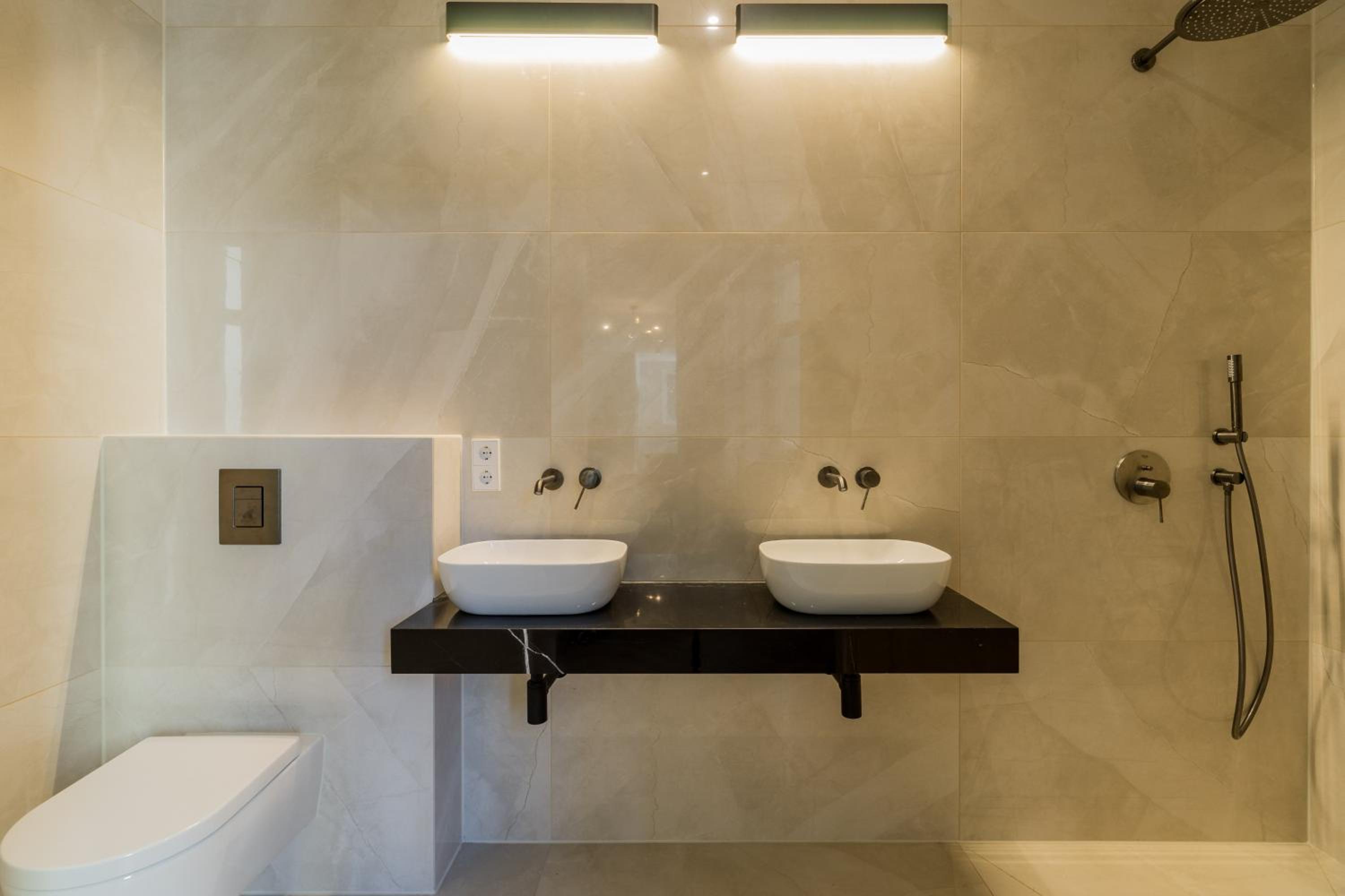 Spacious Apartments In Mitte- Feel The Citycenter