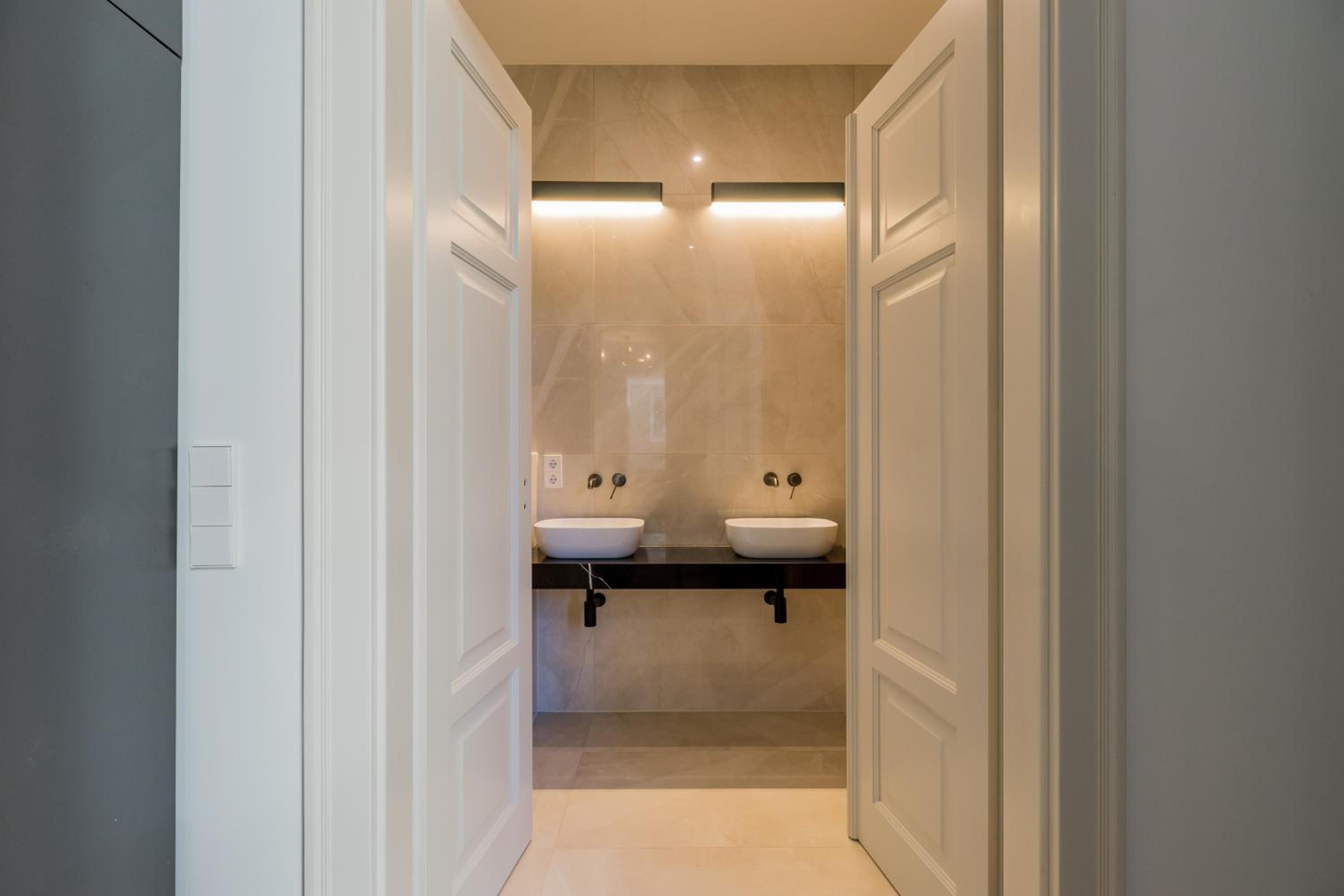 Spacious Apartments In Mitte- Feel The Citycenter