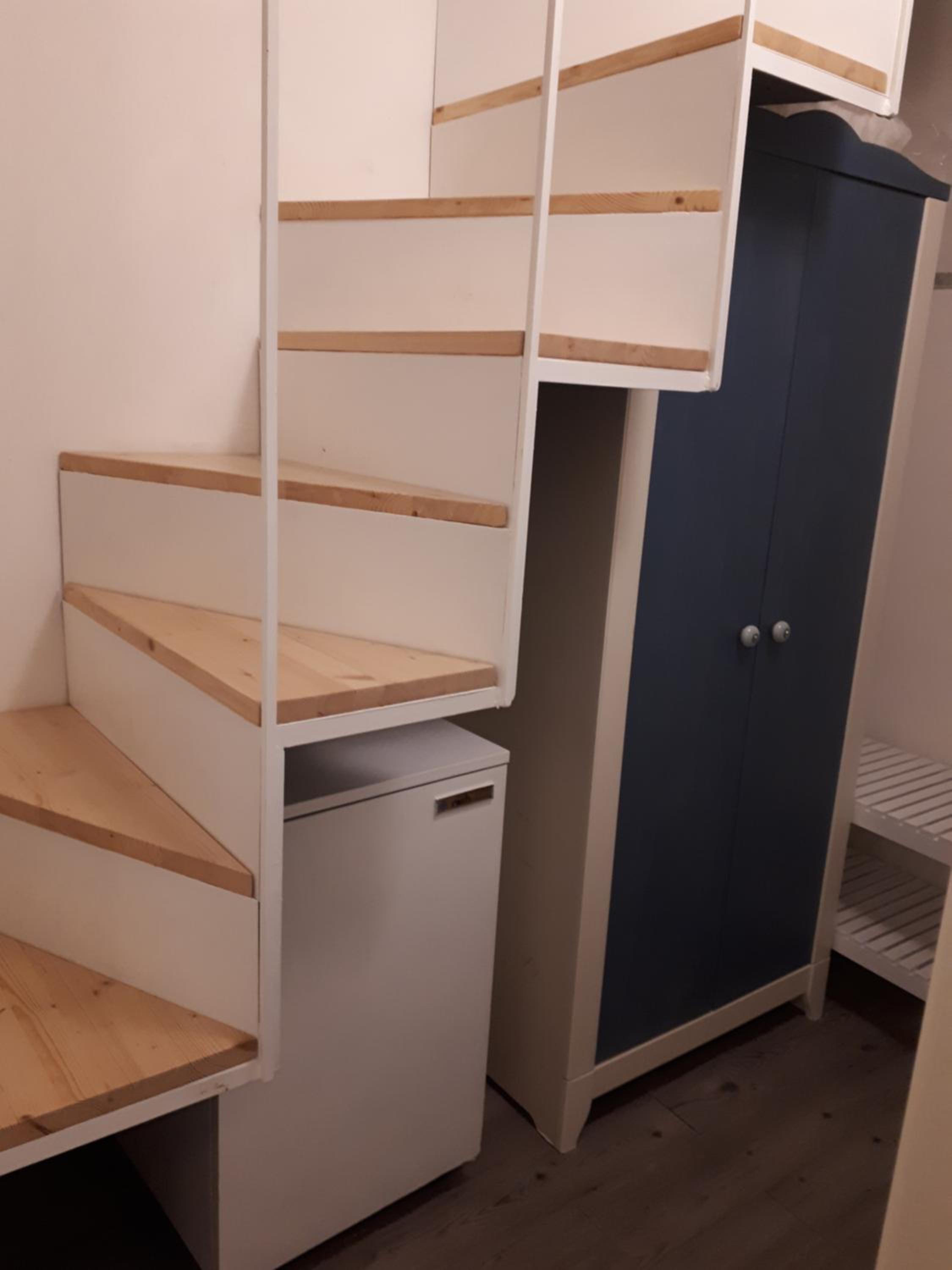 DEMIVIE GUESTHOUSE