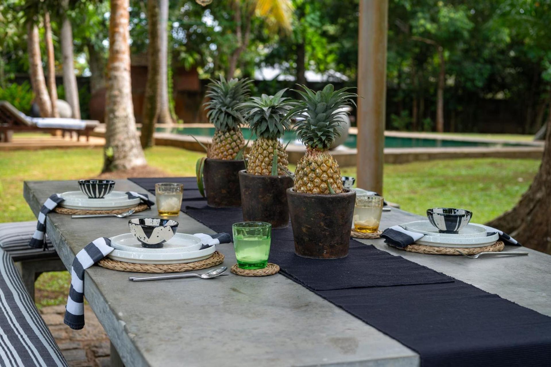 MO River House Luxury Villa