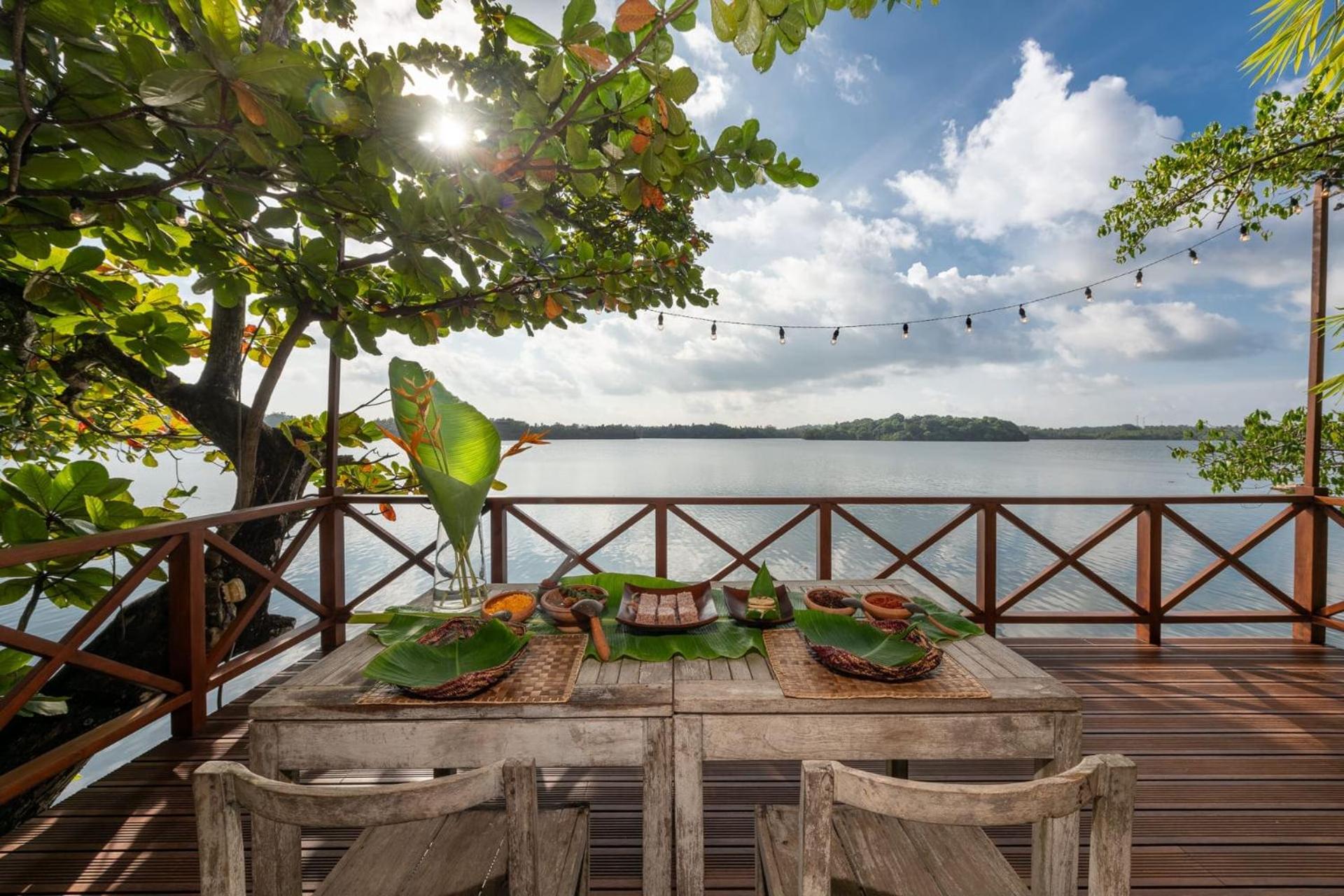 MO River House Luxury Villa