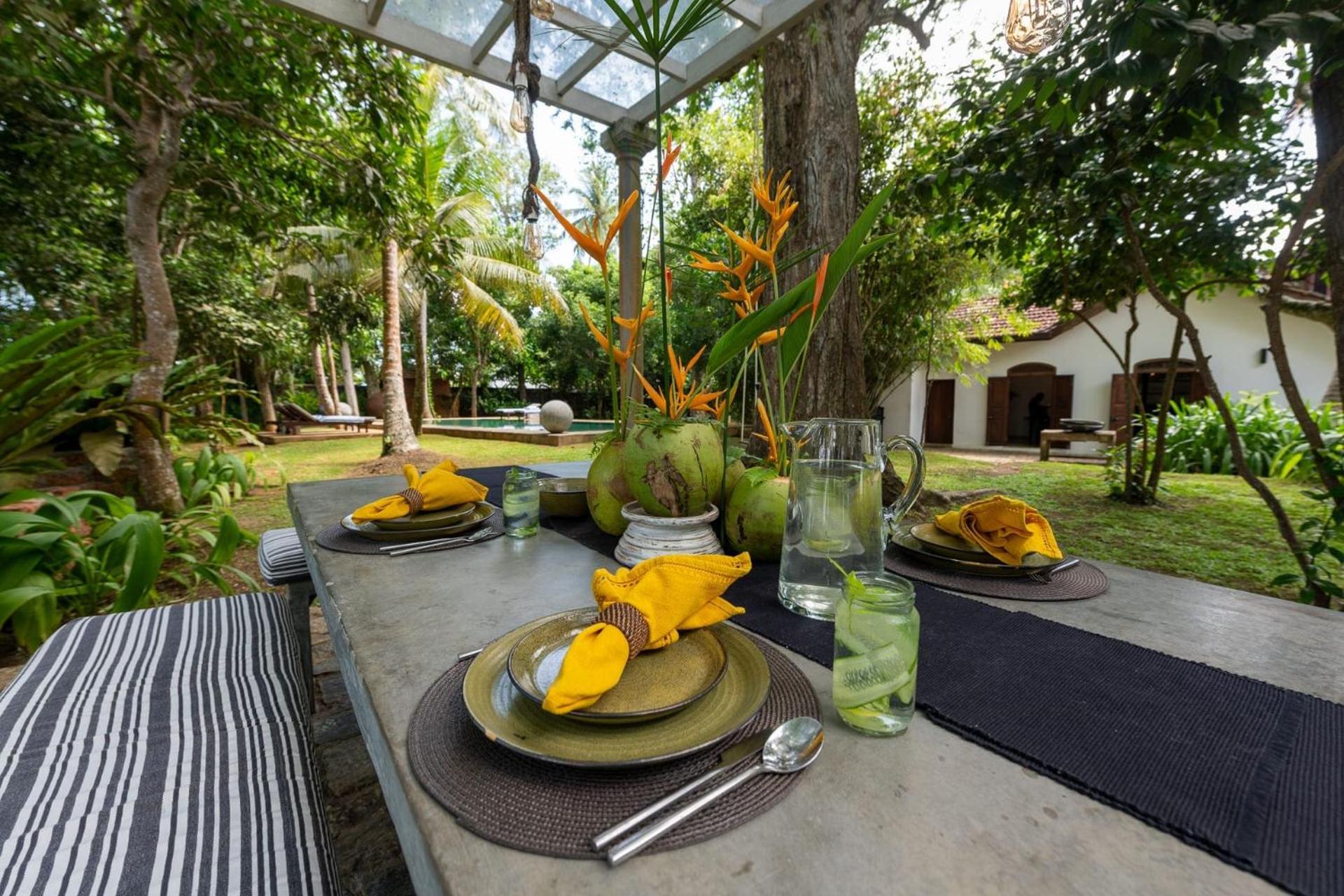 MO River House Luxury Villa