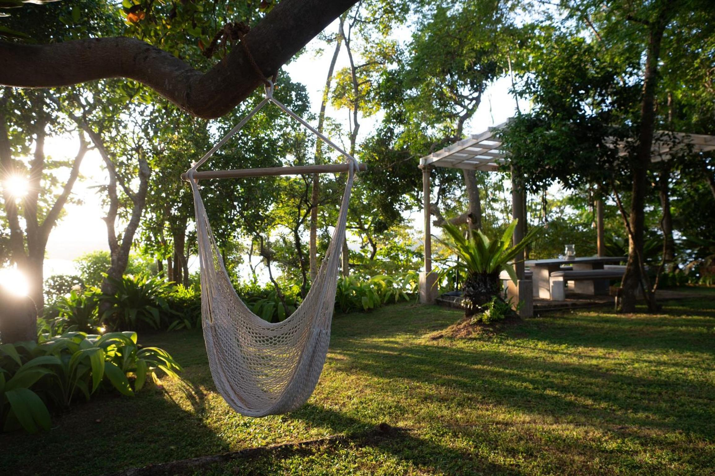 MO River House Luxury Villa