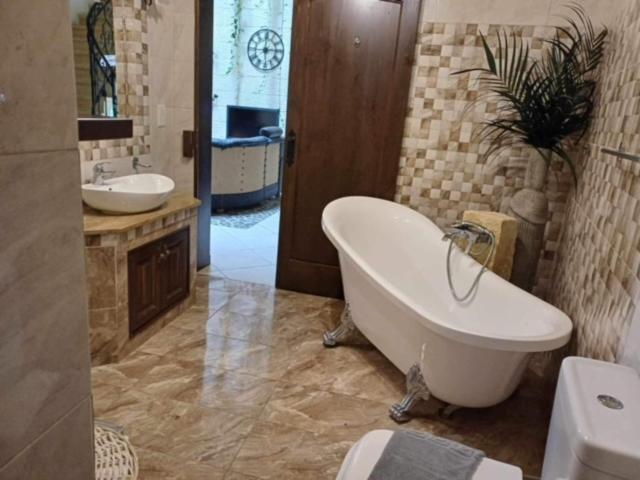 Renovated Farmhouse with Heated Pool & Gym, right in Village Centre view 5
