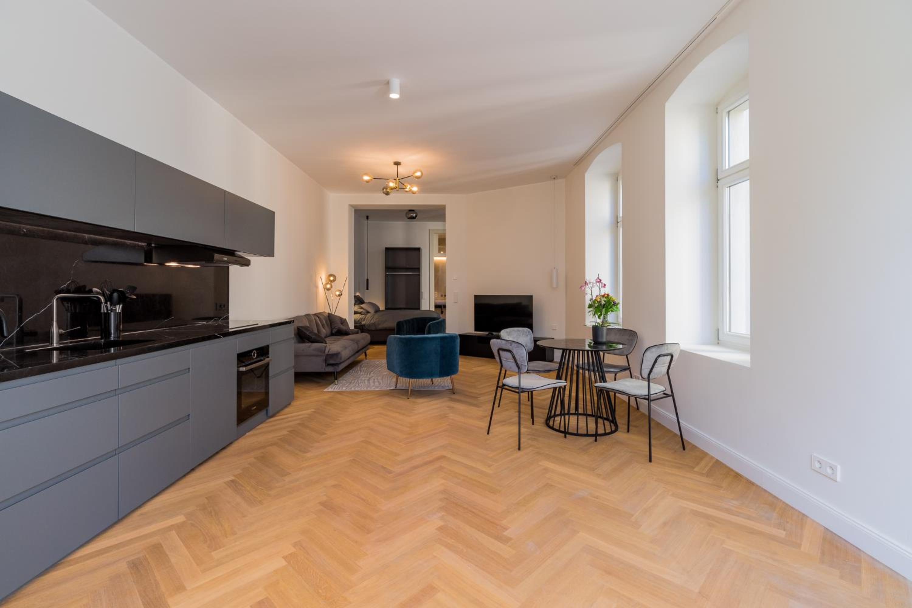 Spacious Apartments In Mitte- Feel The Citycenter