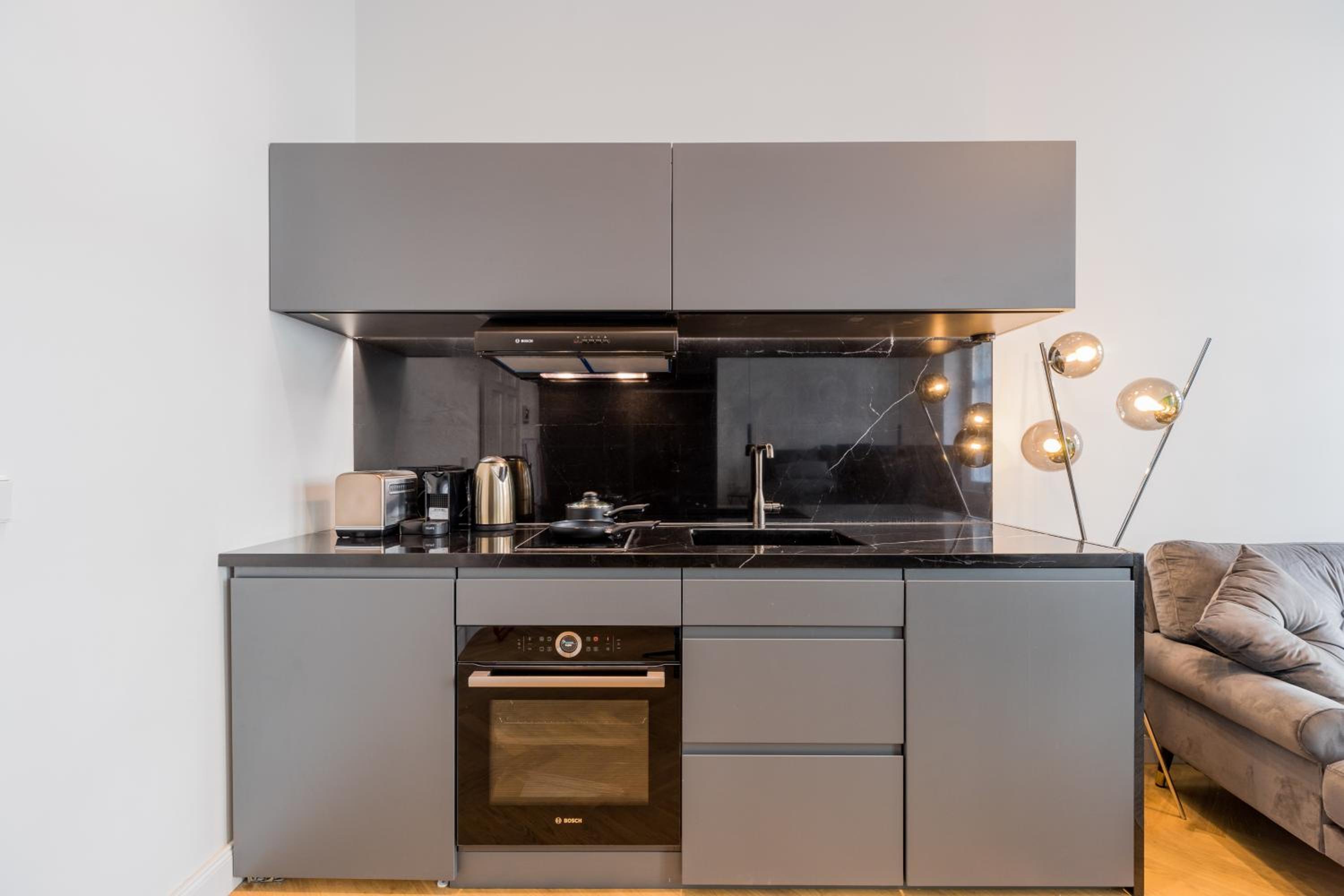 Spacious Apartments In Mitte- Feel The Citycenter