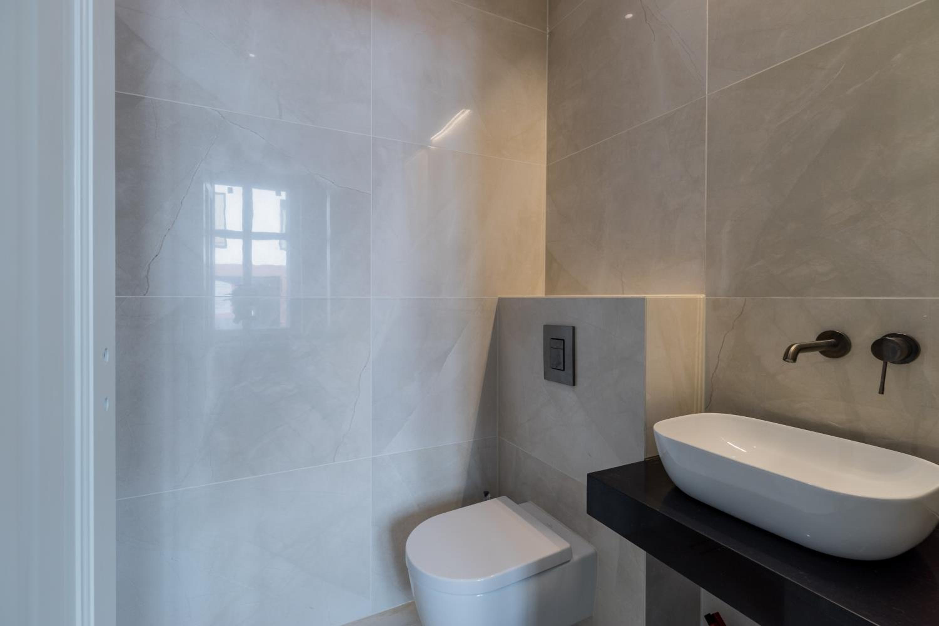 Spacious Apartments In Mitte- Feel The Citycenter