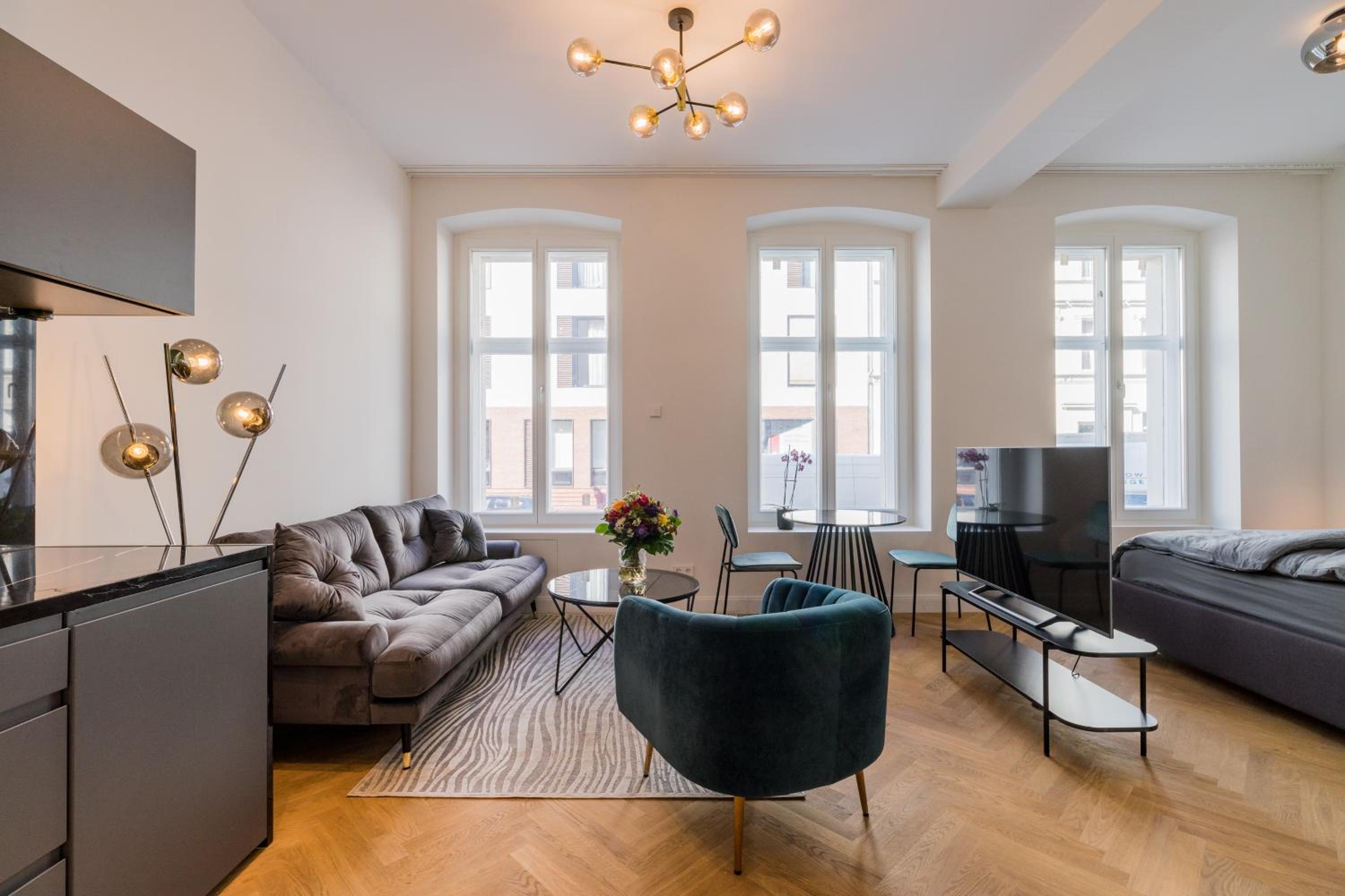 Spacious Apartments In Mitte- Feel The Citycenter