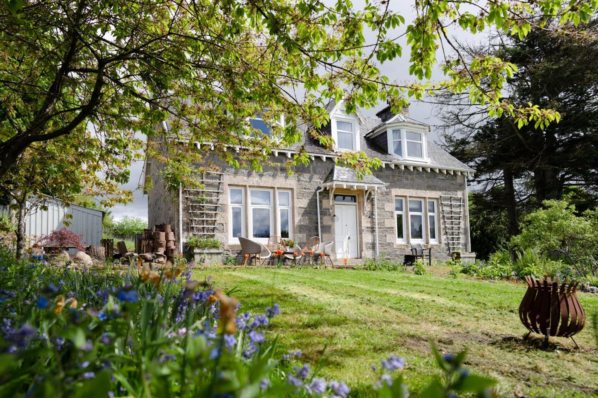 Kingussie Vacations - Raitts House - Seasgair Lodges - Property Image 1