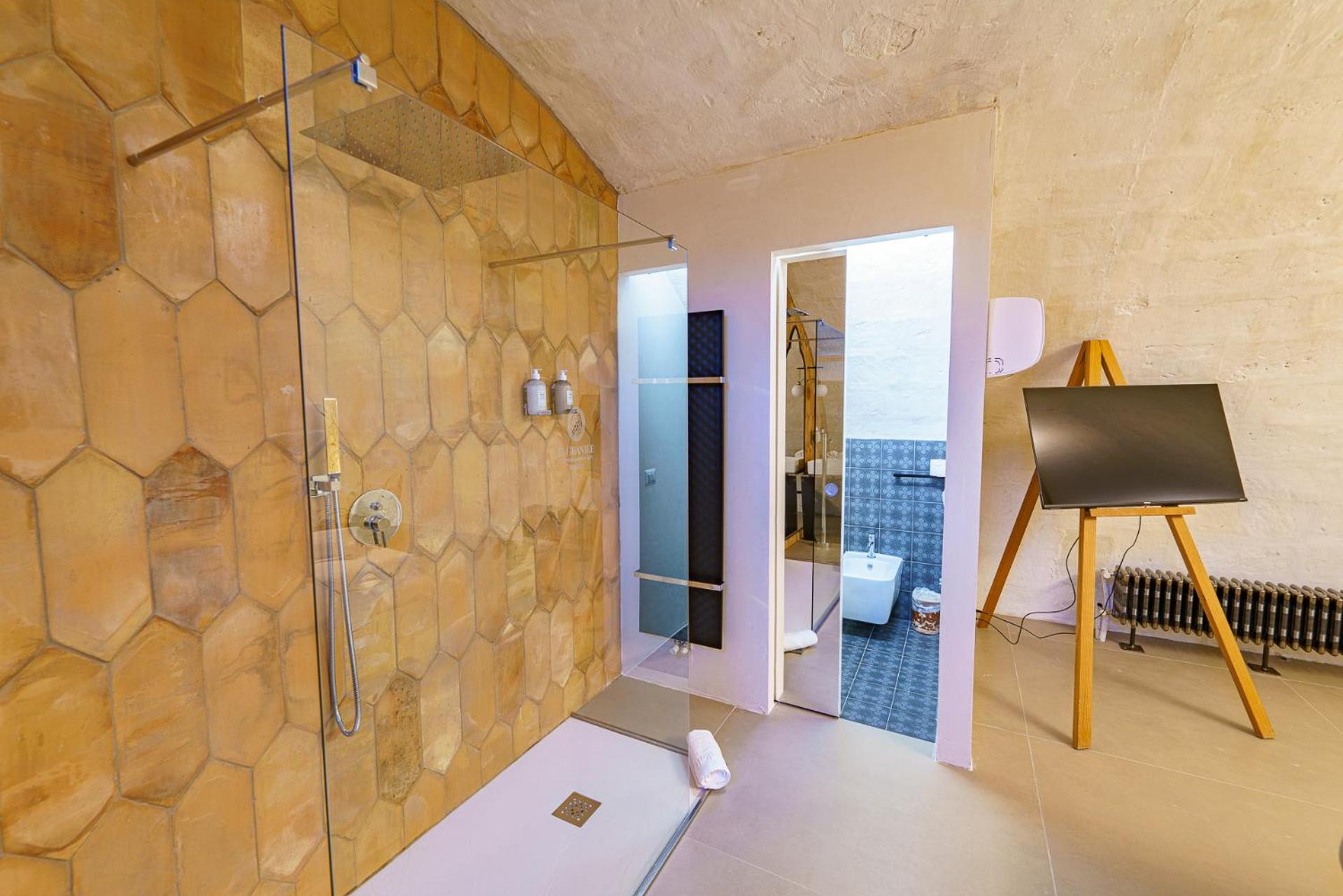 Il Granile Contemporary Loft view 5