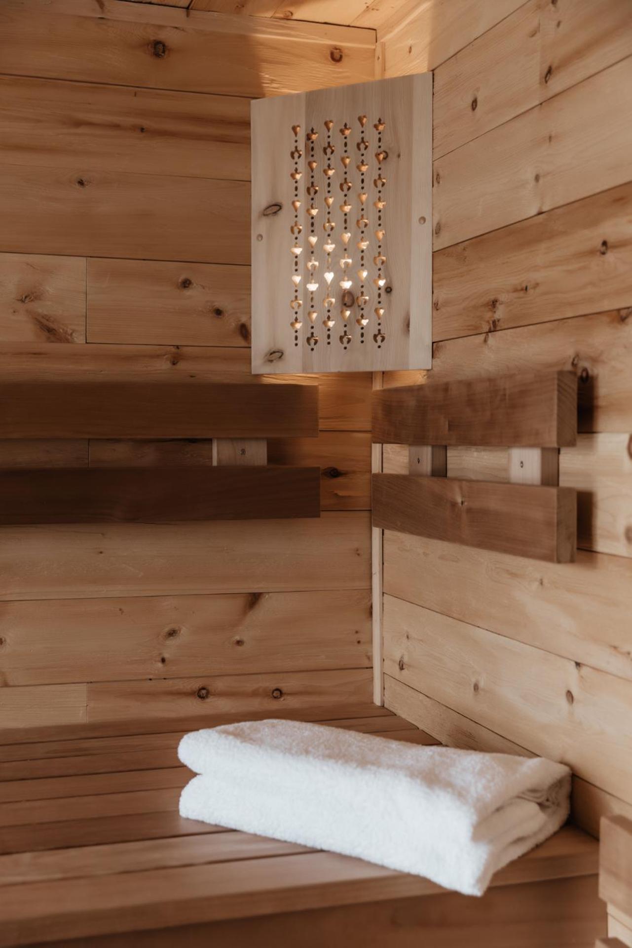 Am Wildbachberg - Luxus Ferienhäuser mit Infinitypool, Privatsauna und Weinkeller