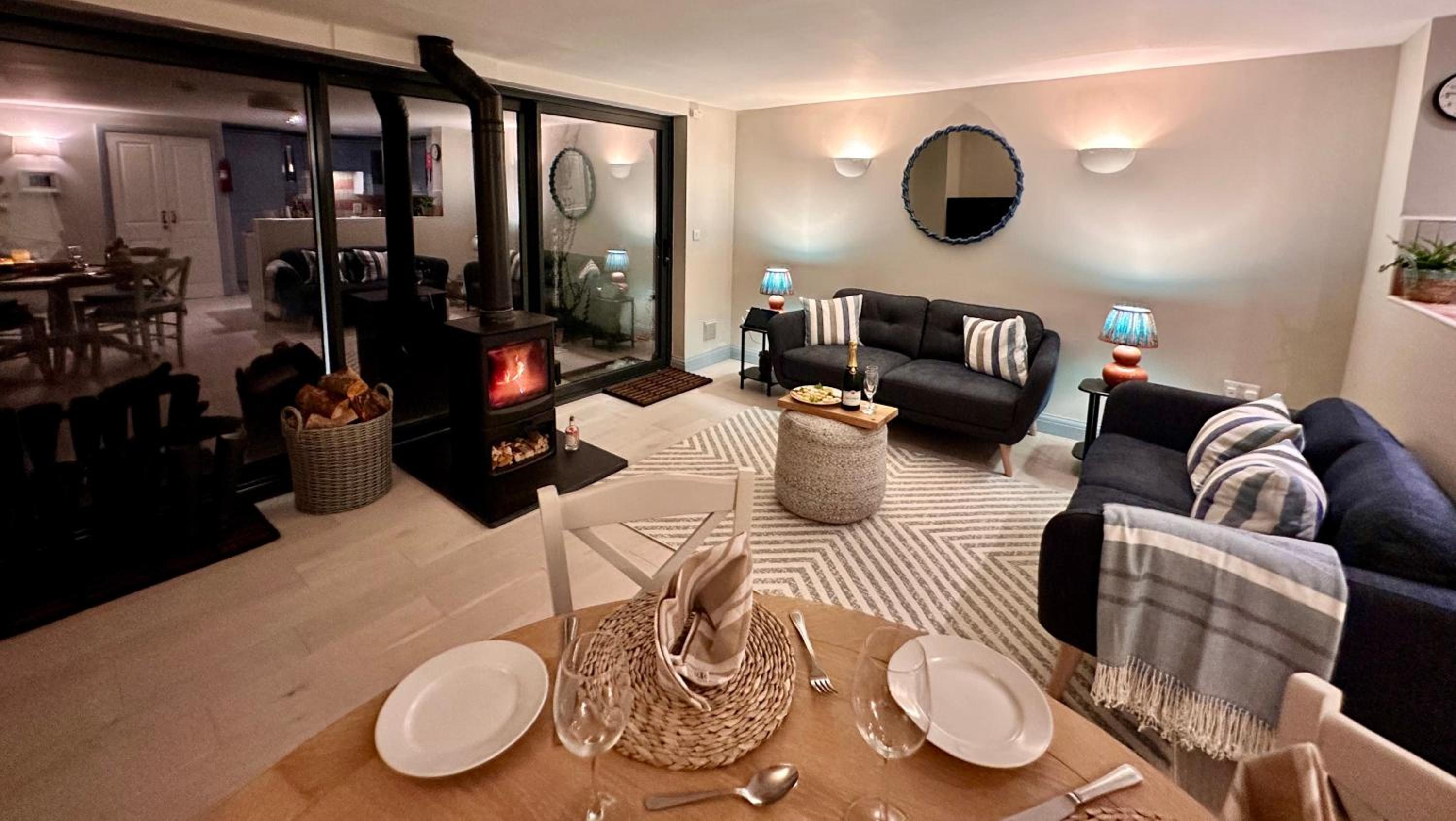 Spring Cottage, Little Haven, a minute from beach view 4