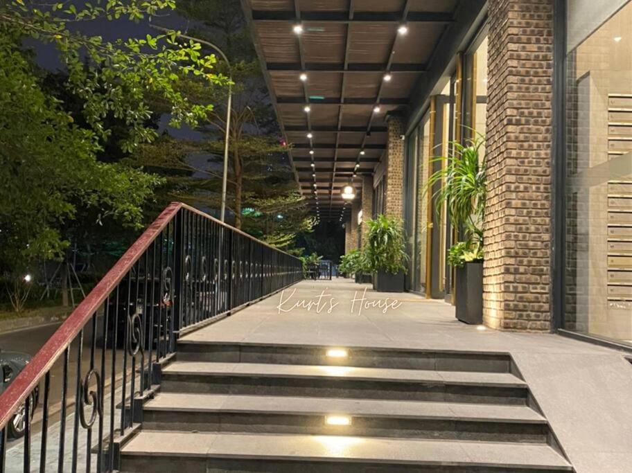 KURT'S HOUSE TÂY HỒ - 90m2 duplex apartment with cooking capacity