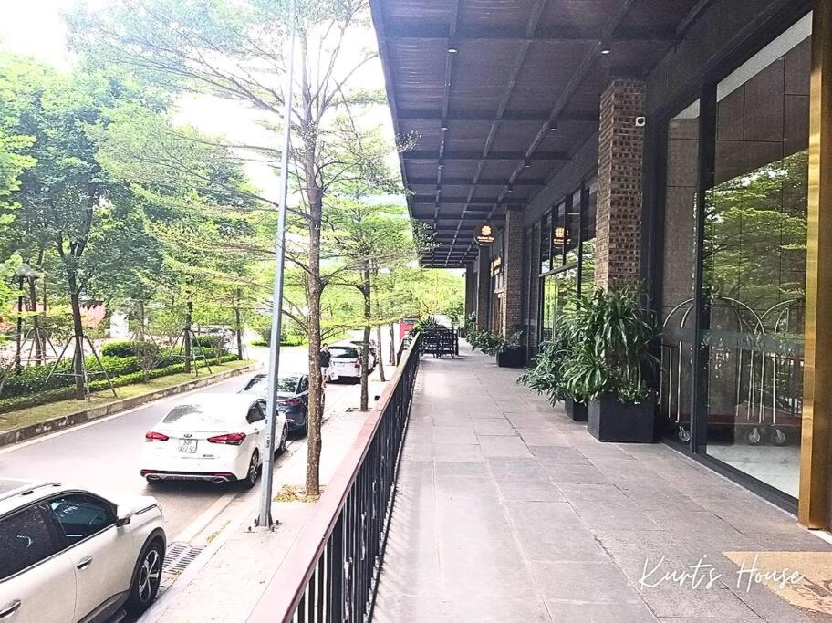 KURT'S HOUSE TÂY HỒ - 90m2 duplex apartment with cooking capacity