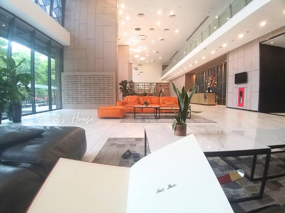 KURT'S HOUSE TÂY HỒ - 90m2 duplex apartment with cooking capacity