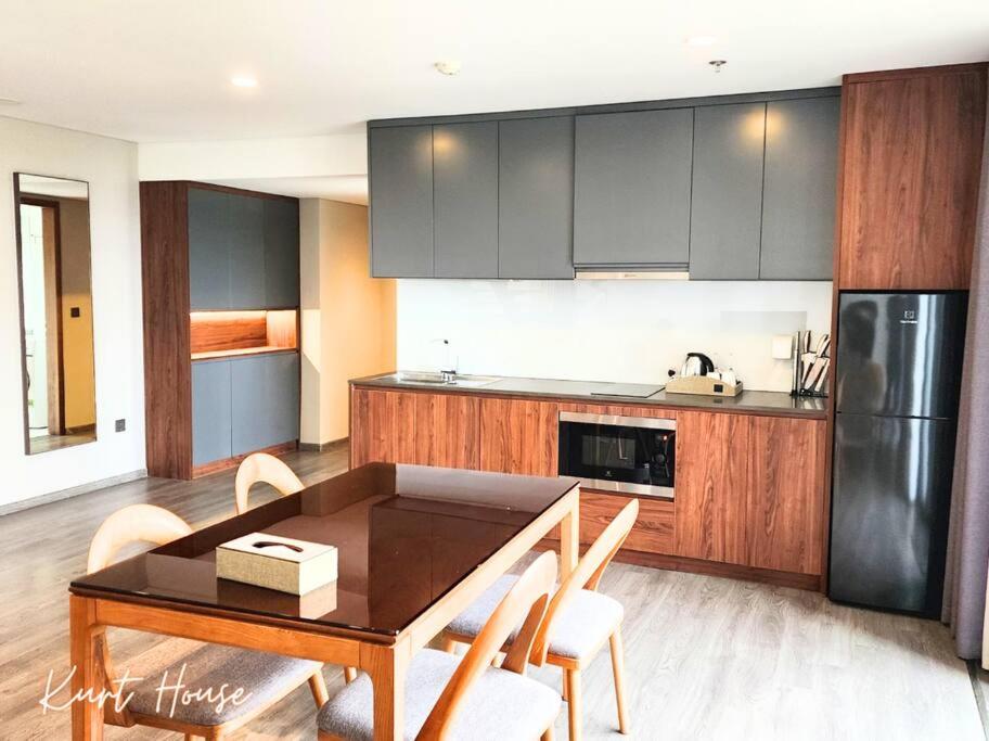 KURT'S HOUSE TÂY HỒ - 90m2 duplex apartment with cooking capacity