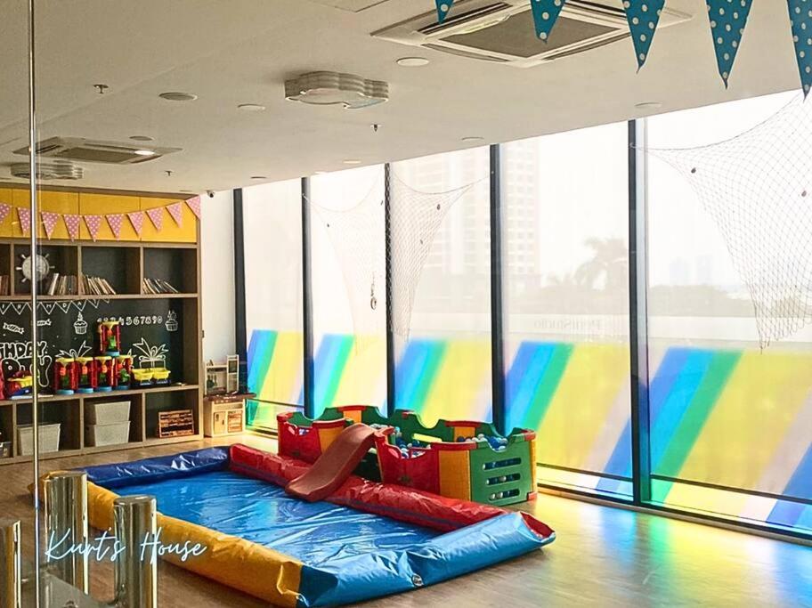 KURT'S HOUSE TÂY HỒ - 90m2 duplex apartment with cooking capacity