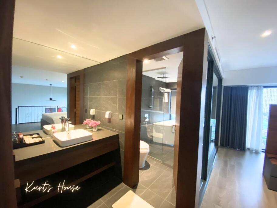KURT'S HOUSE TÂY HỒ - 90m2 duplex apartment with cooking capacity