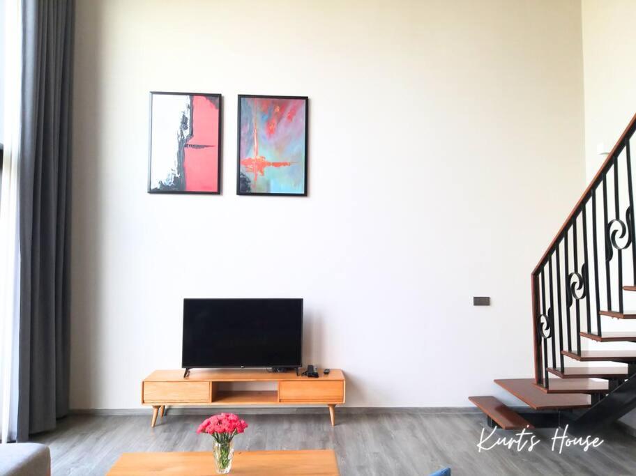 KURT'S HOUSE TÂY HỒ - 90m2 duplex apartment with cooking capacity