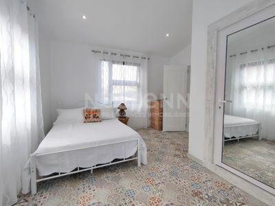 Charming 2 Bedroom Private House