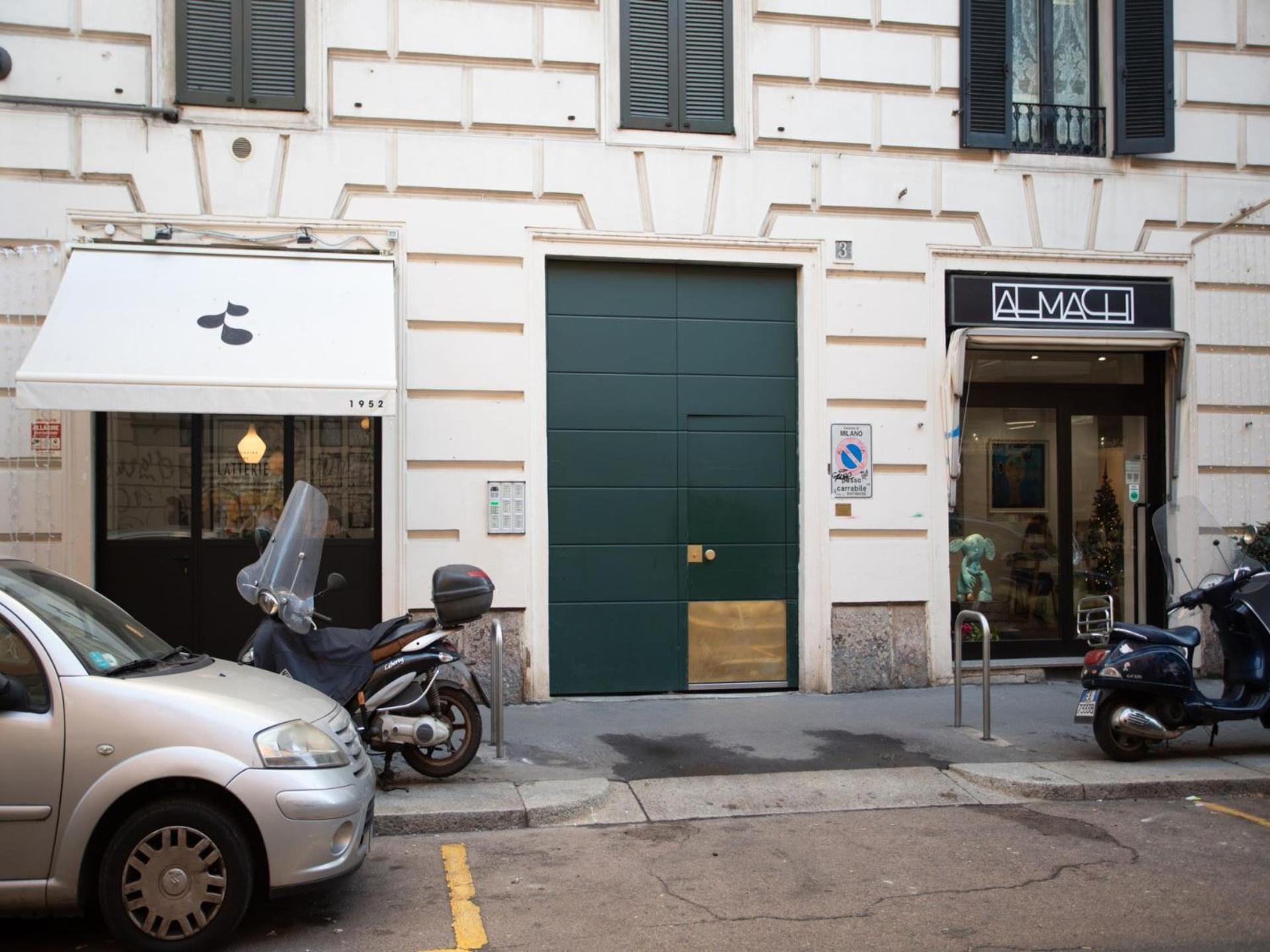 The Best Rent - Two-Bedroom apartment in Navigli area