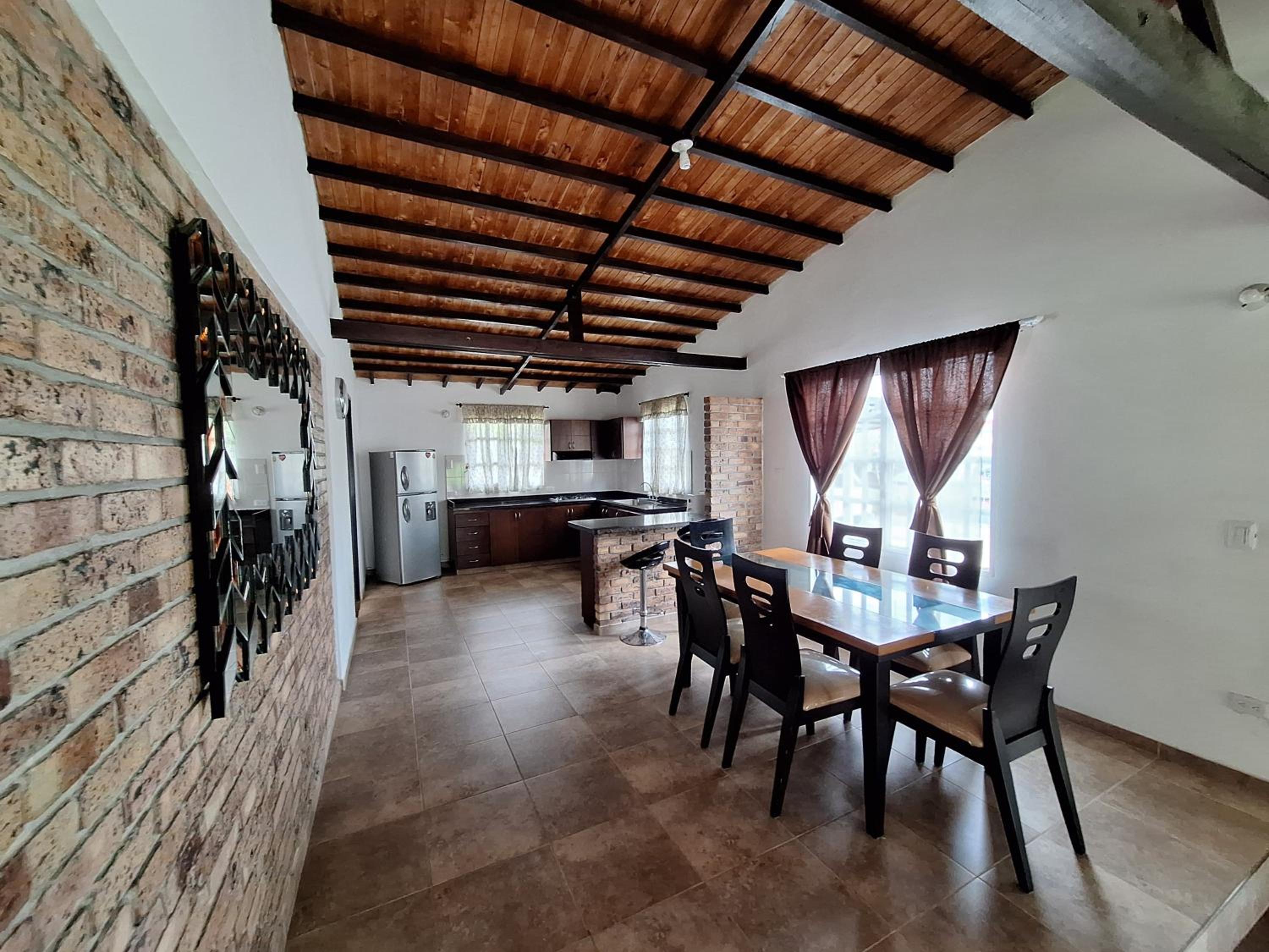 Simplicidad Campestre: Casa para Desconectar