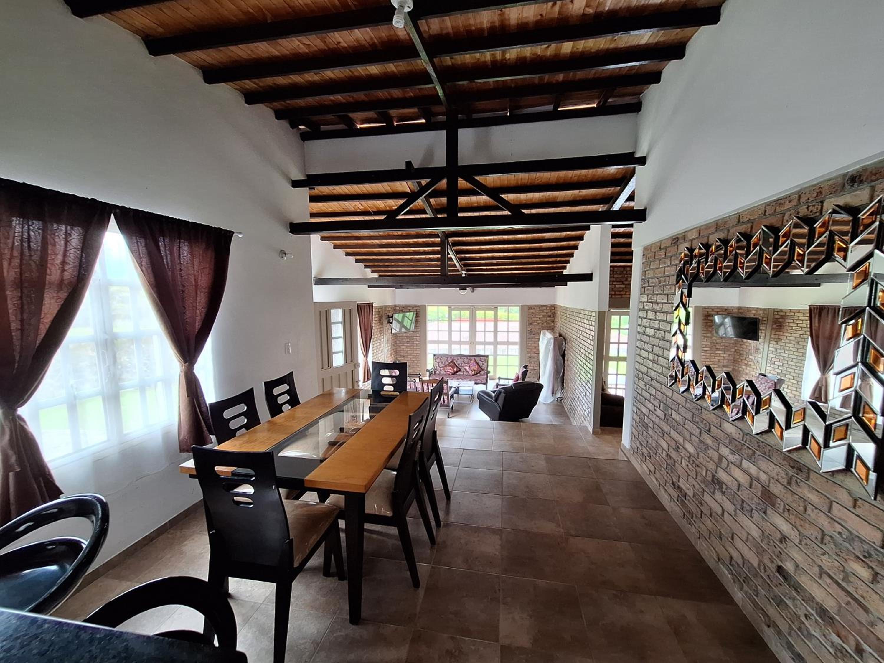 Simplicidad Campestre: Casa para Desconectar