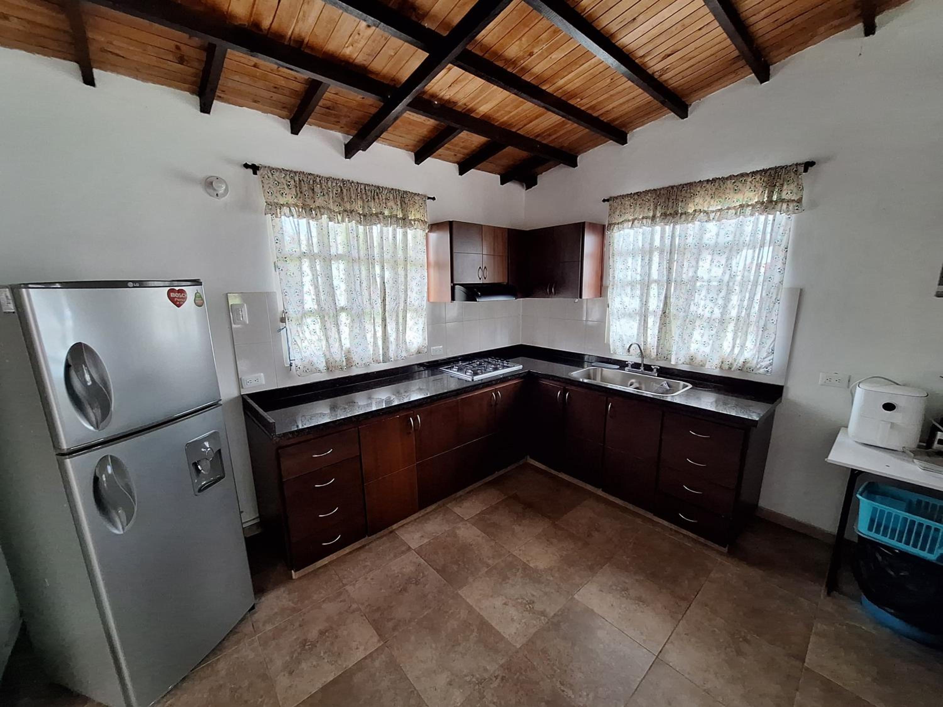 Simplicidad Campestre: Casa para Desconectar