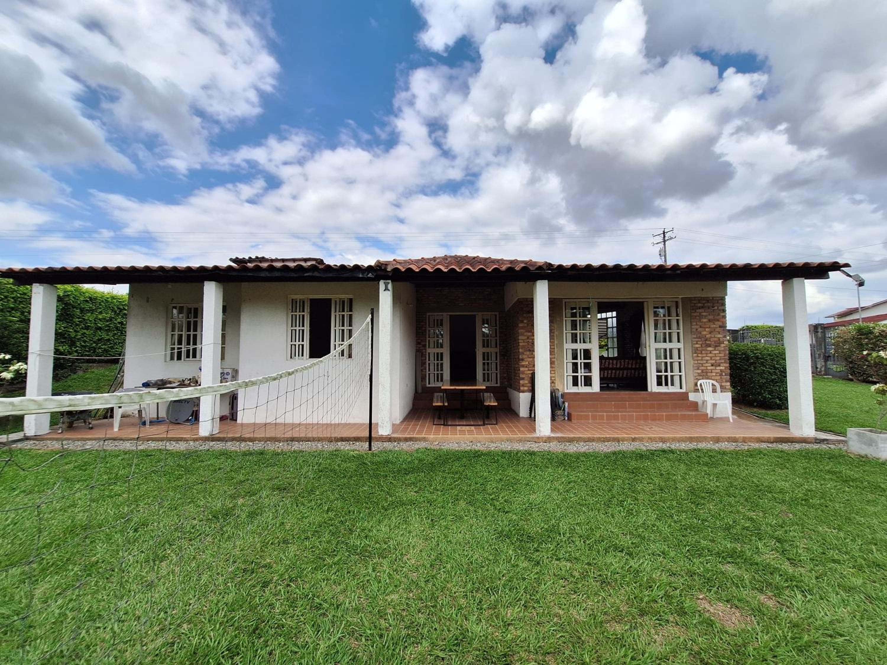 Simplicidad Campestre: Casa para Desconectar