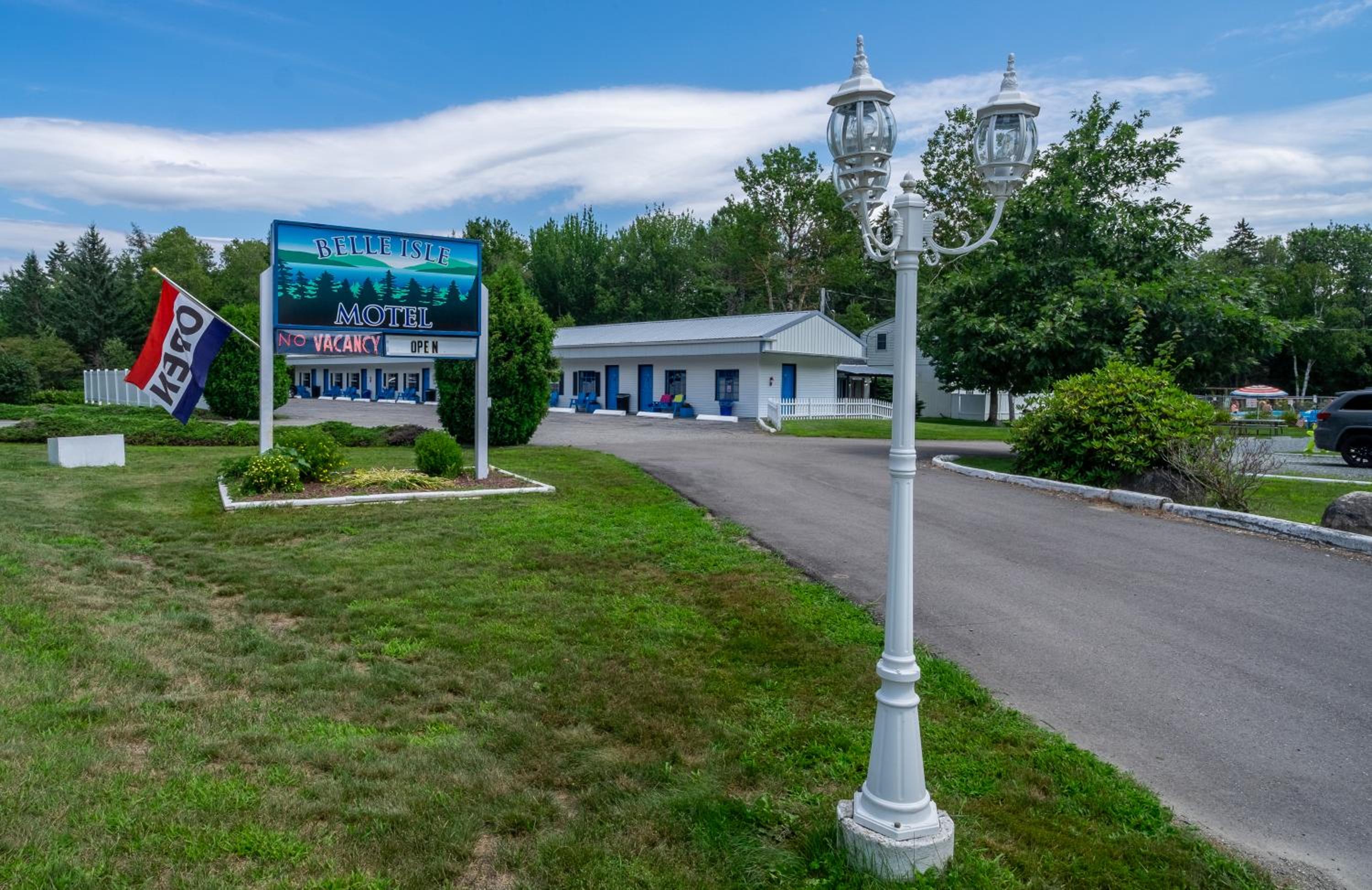 Hotel Belle Isle Motel - Image 1