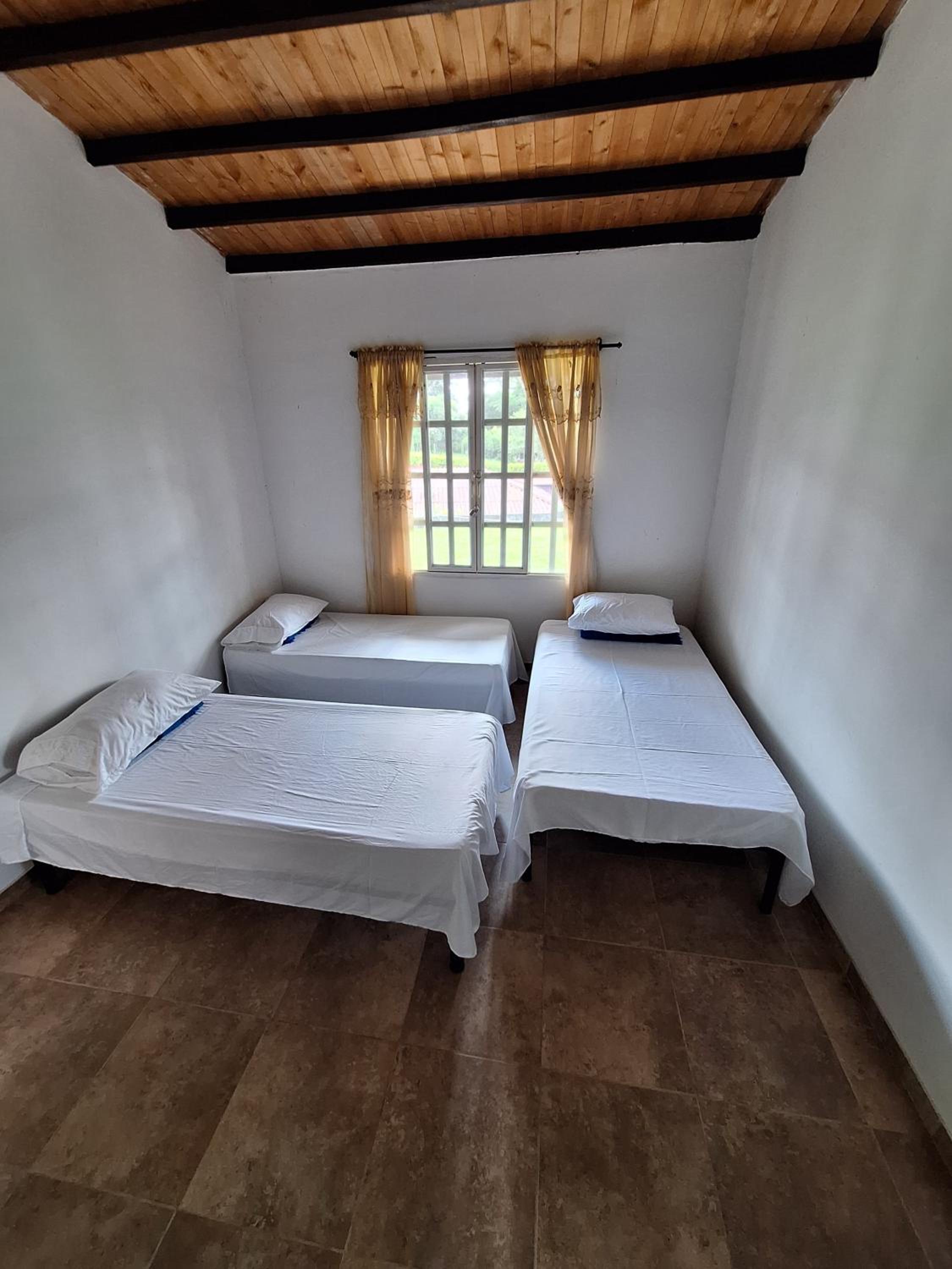 Simplicidad Campestre: Casa para Desconectar