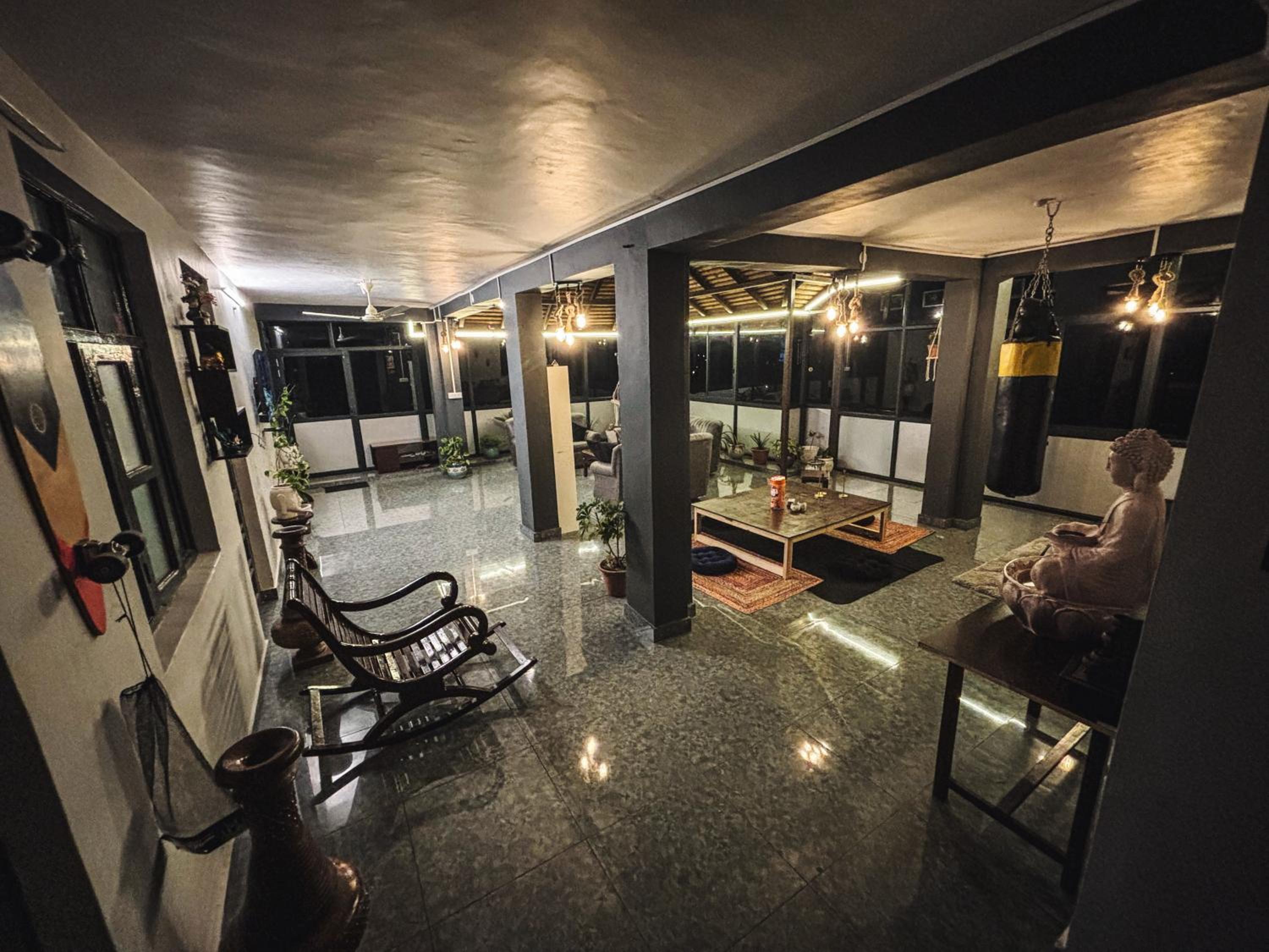 lounge
