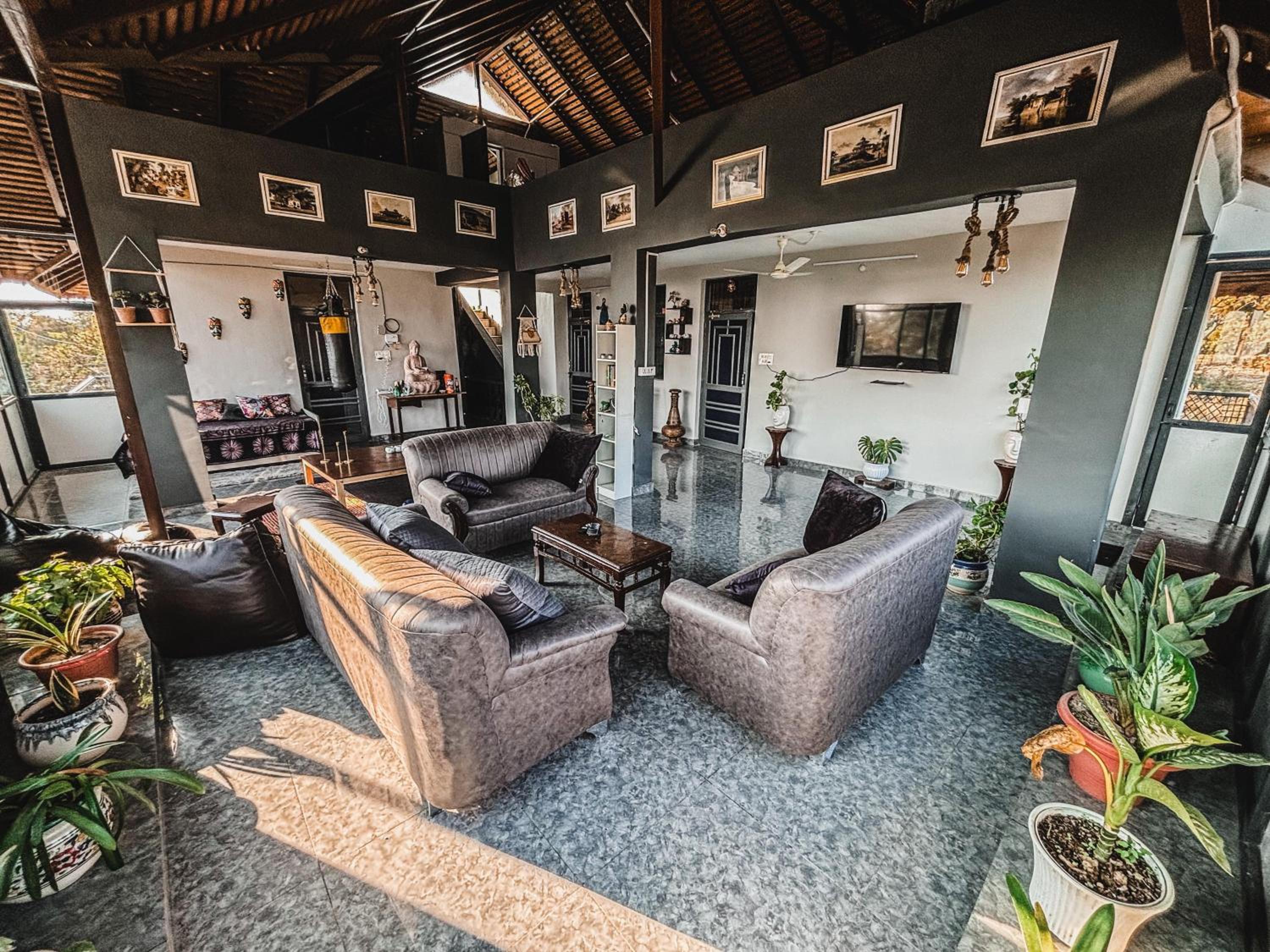 lounge