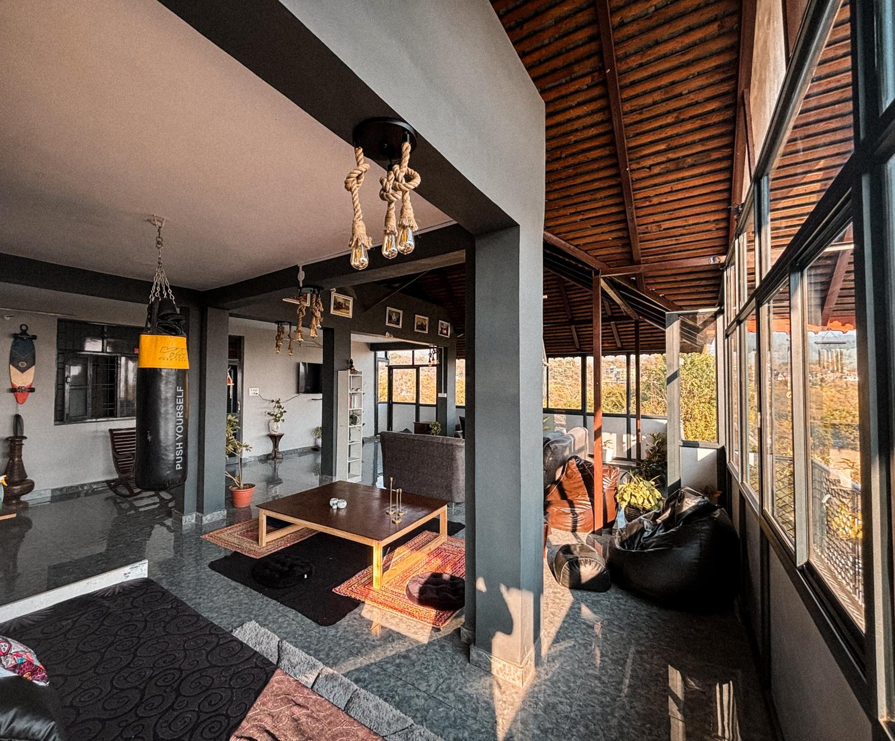 lounge