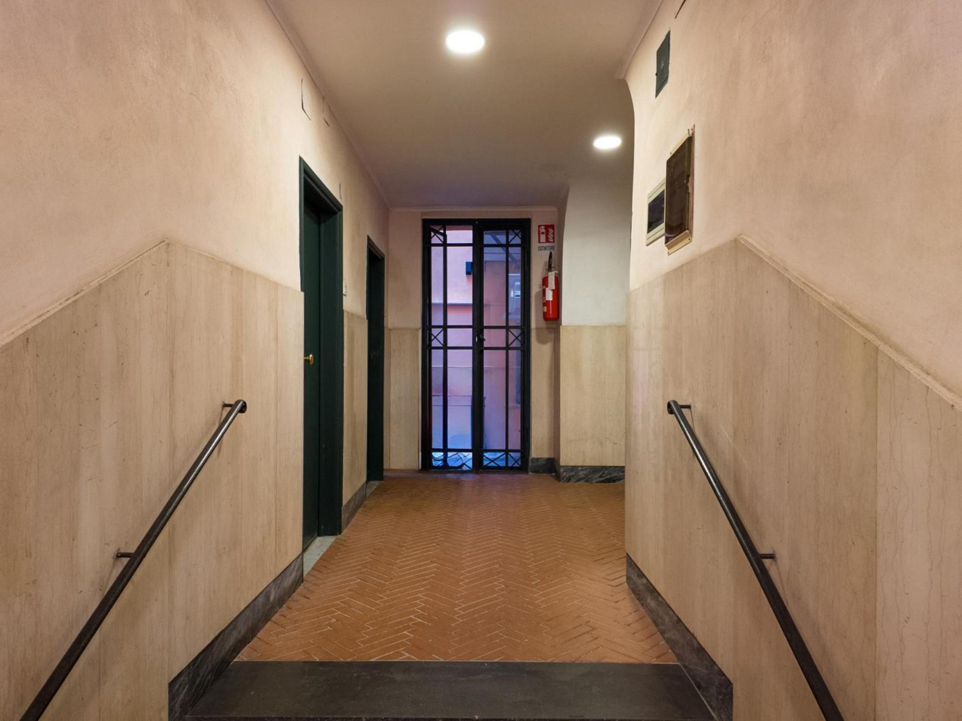 The Best Rent - Three-room apartment near the Colosseum