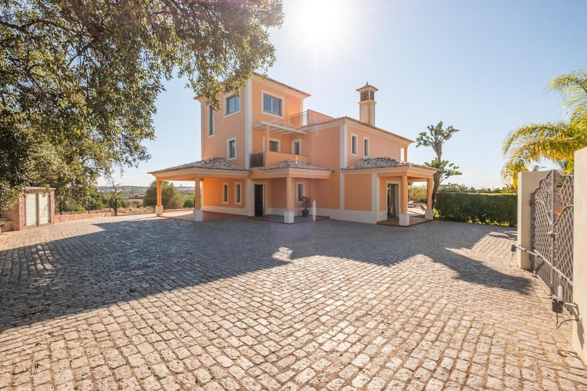 VILLA Simao view 3