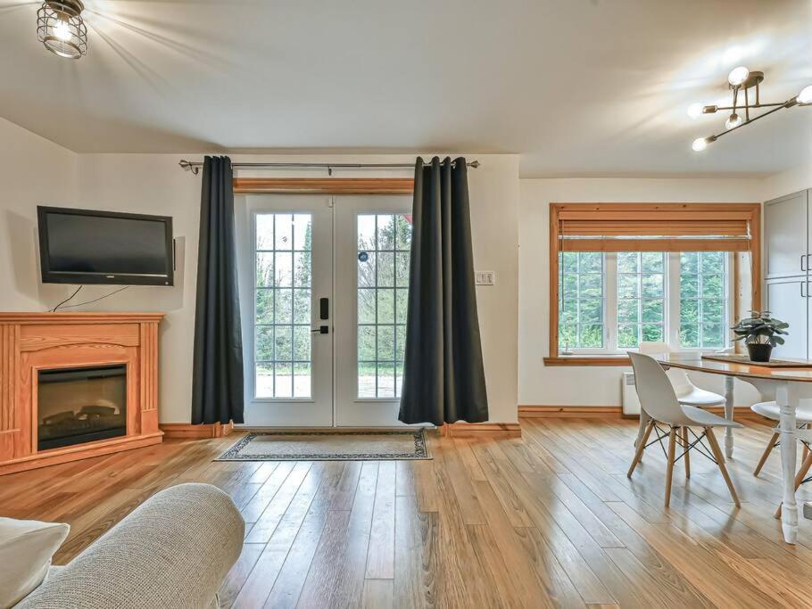 Peaceful Tremblant Cottage