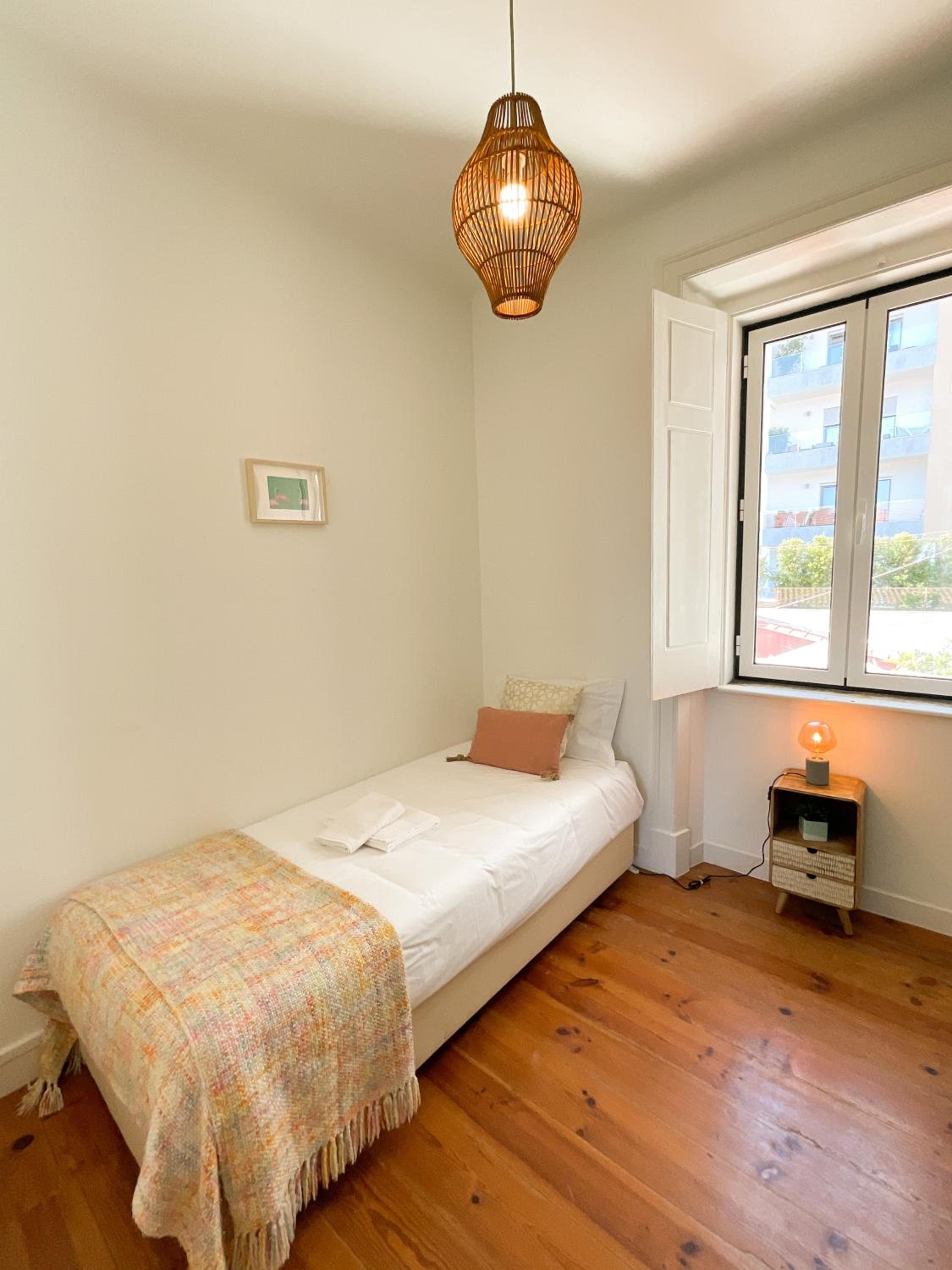 Fantastic Spacious Apartment near Carcavelos Beach