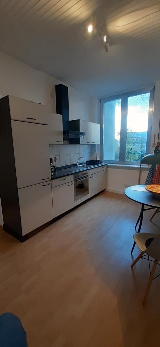Lichtdurchflutetes Apartment mit Parkplatz