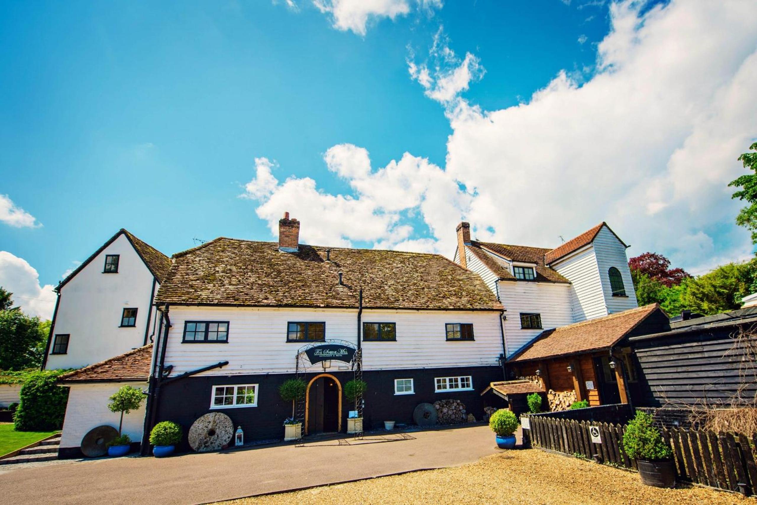 Hotel Sheene Mill - Image 1