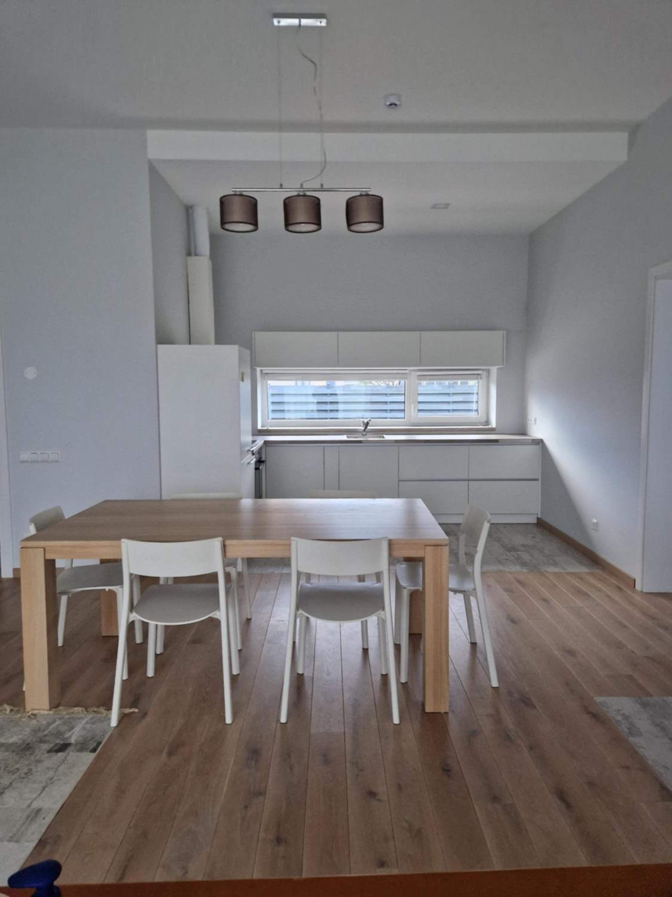 IG House view 4