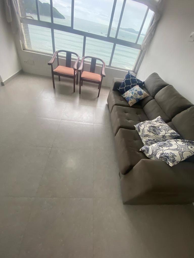 Apartamento em frente ao mar