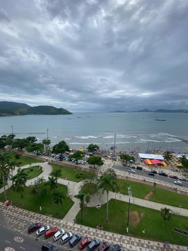 Apartamento em frente ao mar