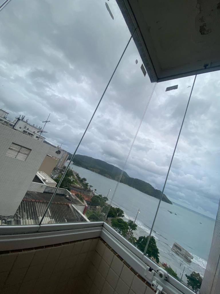 Apartamento em frente ao mar