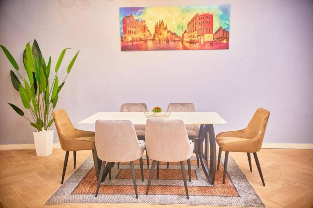 FIDC Luxury Home