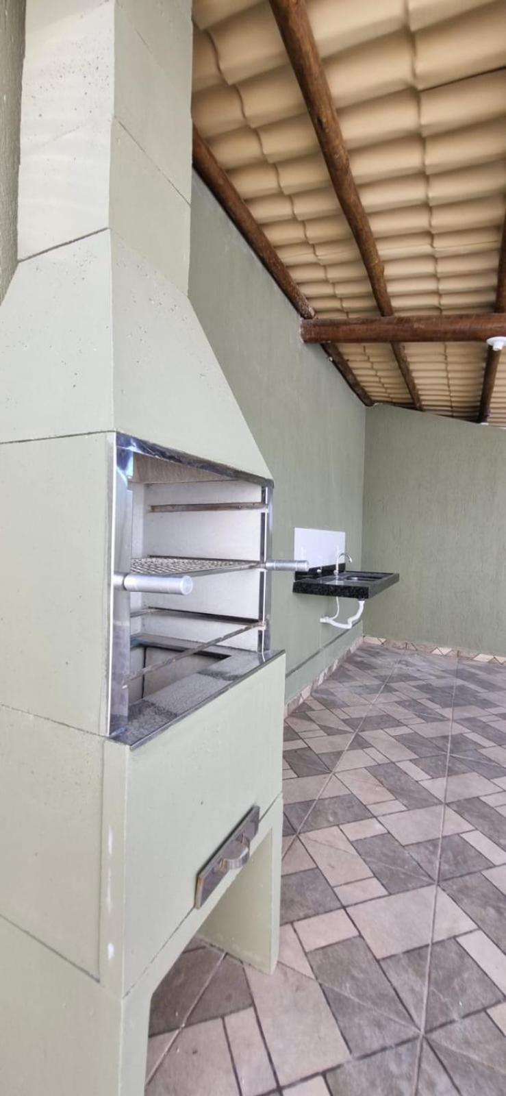 Apto térreo 2Q condomínio c/ piscina, churrasqueira e garagem - a apenas 1km da Axé Moi