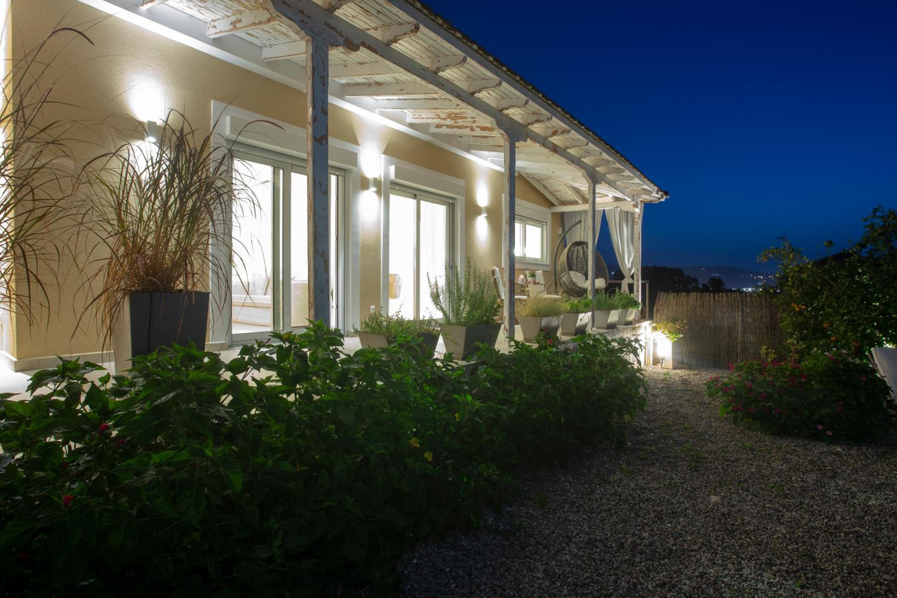Villa Kallisti - private villa with hot tub, large garden, close to the beach view 4