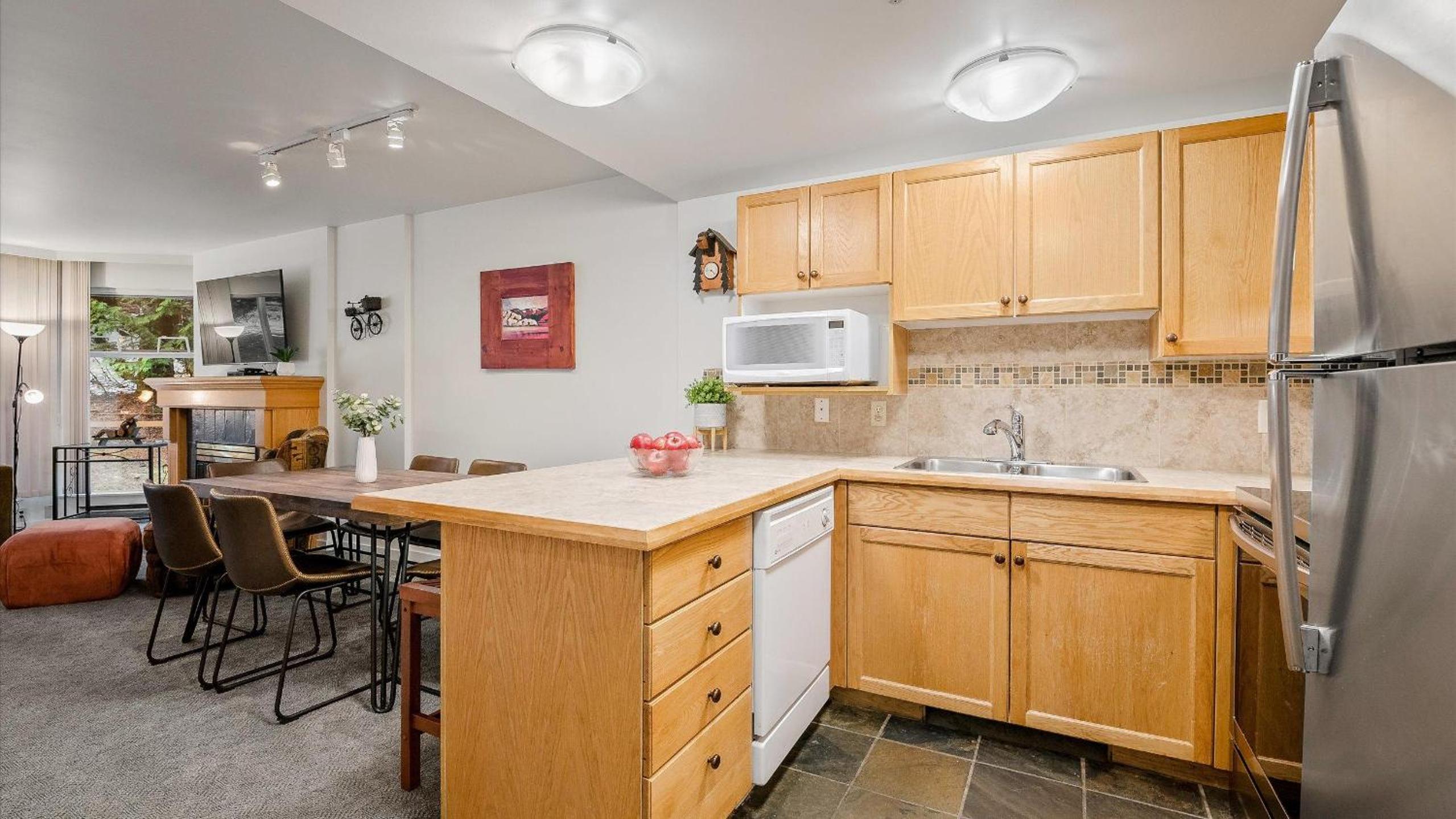 Woodrun Lodge 214 | Ski-in-Ski-Out Condo, Heated Pool, Hot Tub, Gym