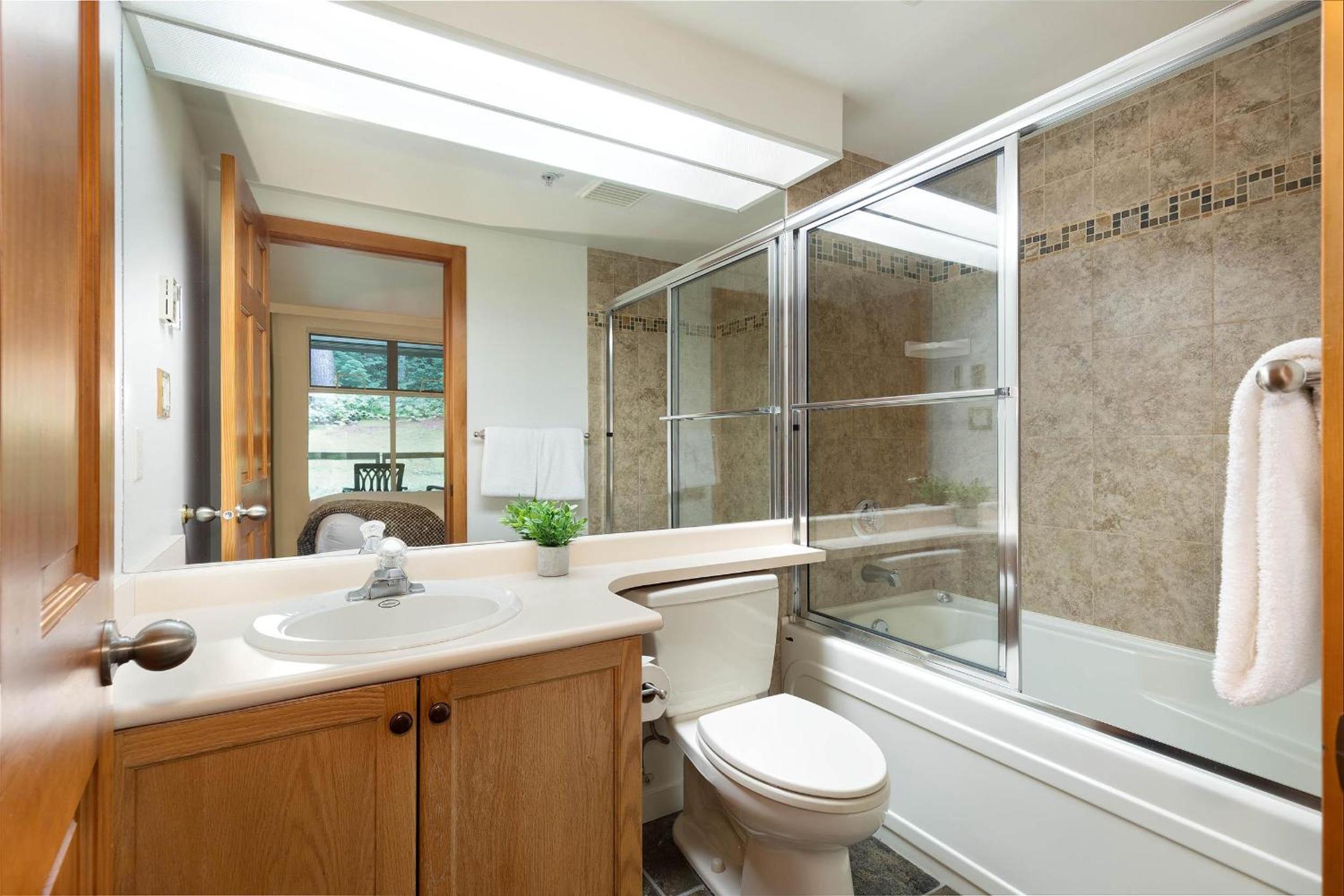 Woodrun Lodge 214 | Ski-in-Ski-Out Condo, Heated Pool, Hot Tub, Gym